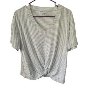Evereve Gray & White Stripe Twist Front V-Neck Size Small